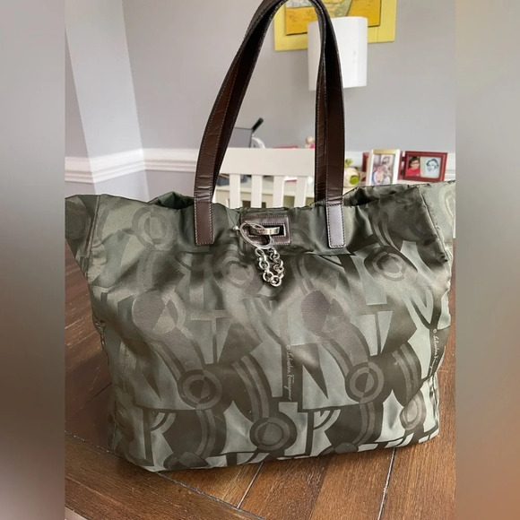 Salvatore Ferragamo Handbags - Salvatore Ferragamo logo tote bag